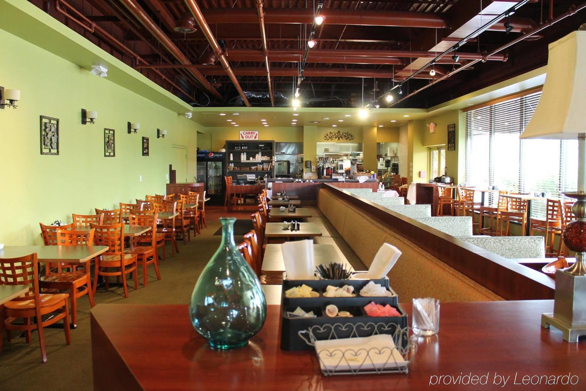 底特律诺维福朋喜来登酒店 外观 照片
